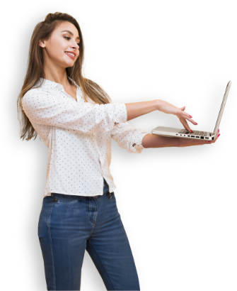 Uomo con le braccia conserte